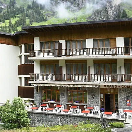 Grand-combin Hostel